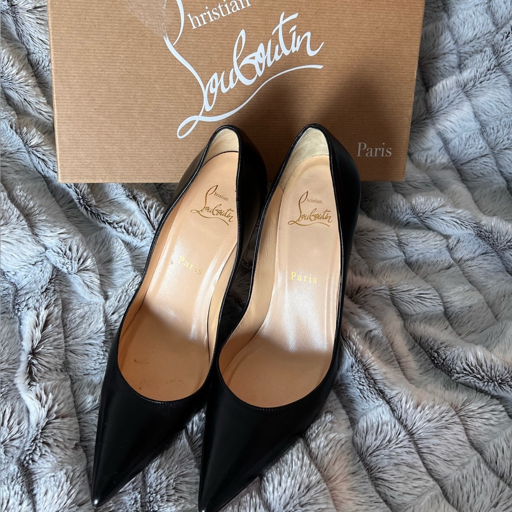 Louboutin Apostrophy Nappa Black 100 Sz 38